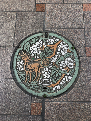 奈良特色井盖